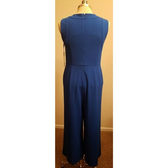 CALVIN KLEIN WOMEN'S CUTOUT SLEEVELESS JUMPSUIT - Picture 6 of 7